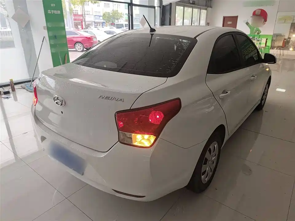 Hyundai Rena