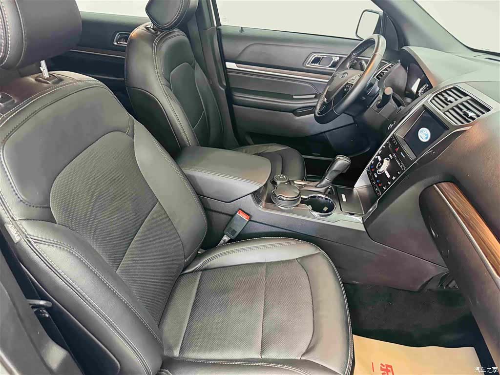 Ford Explorer, 2018 28