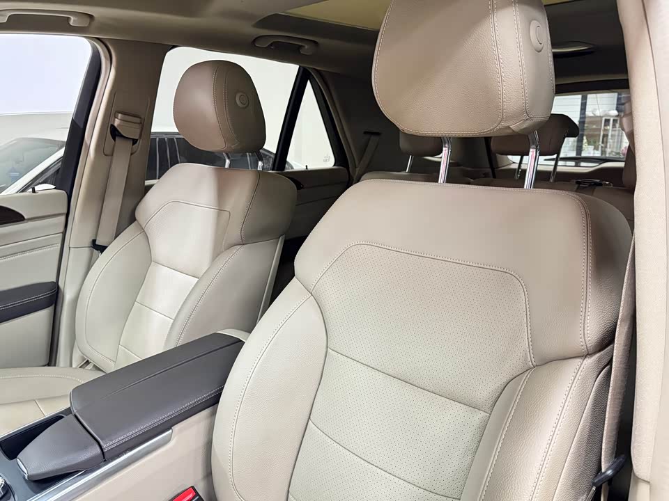 Mercedes-Benz M class