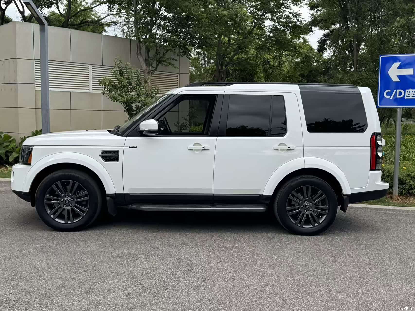 Land Rover Discovery, 2016 4