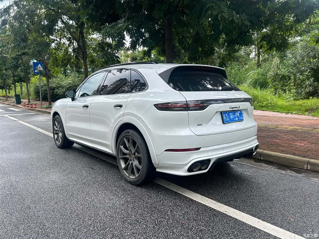 Porsche Cayenne, 2022 3