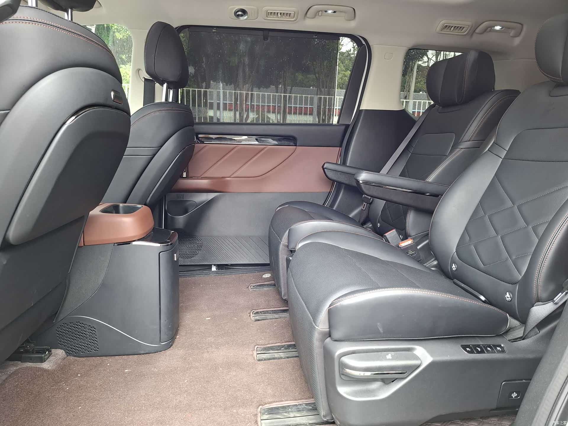 Trumpchi E8, 2024 10