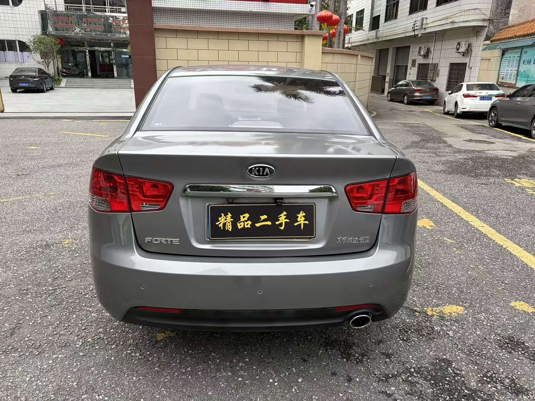 Kia GL, 2011 6
