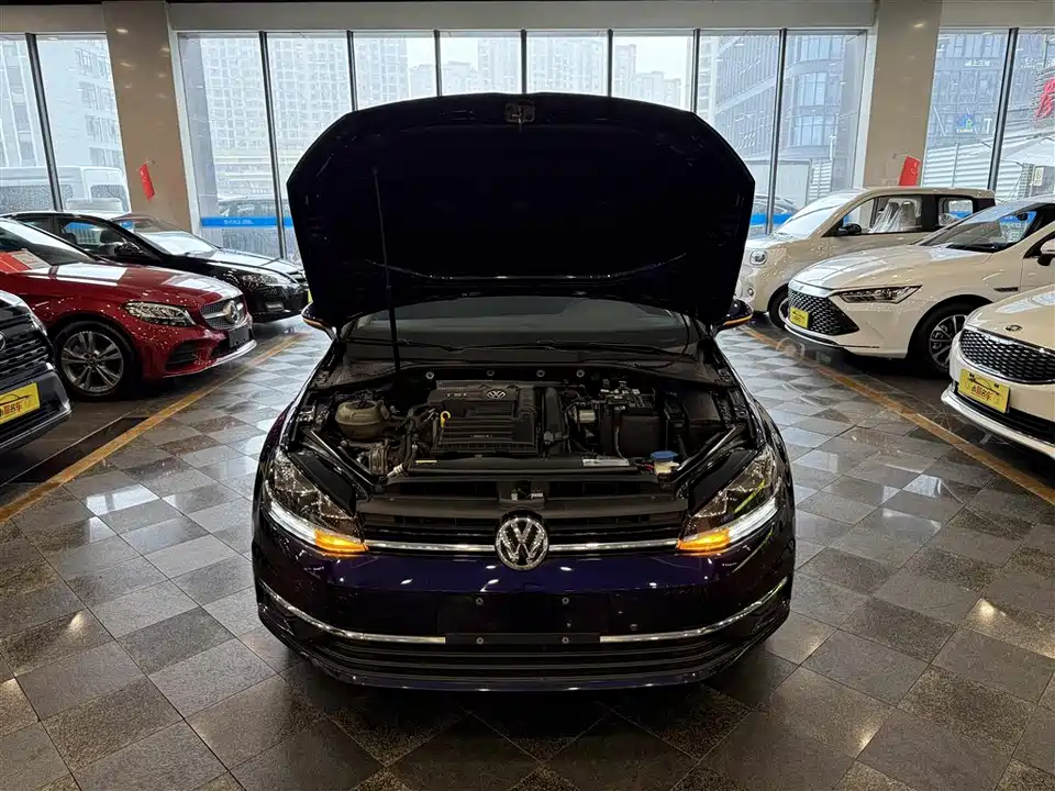 Volkswagen golf