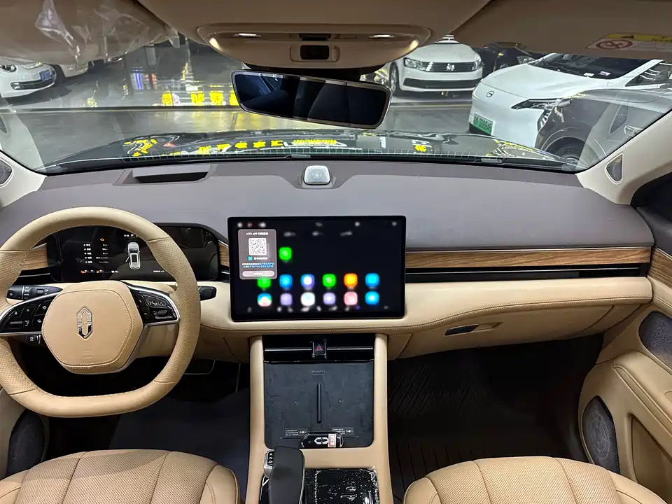 AITO Ask the world M7