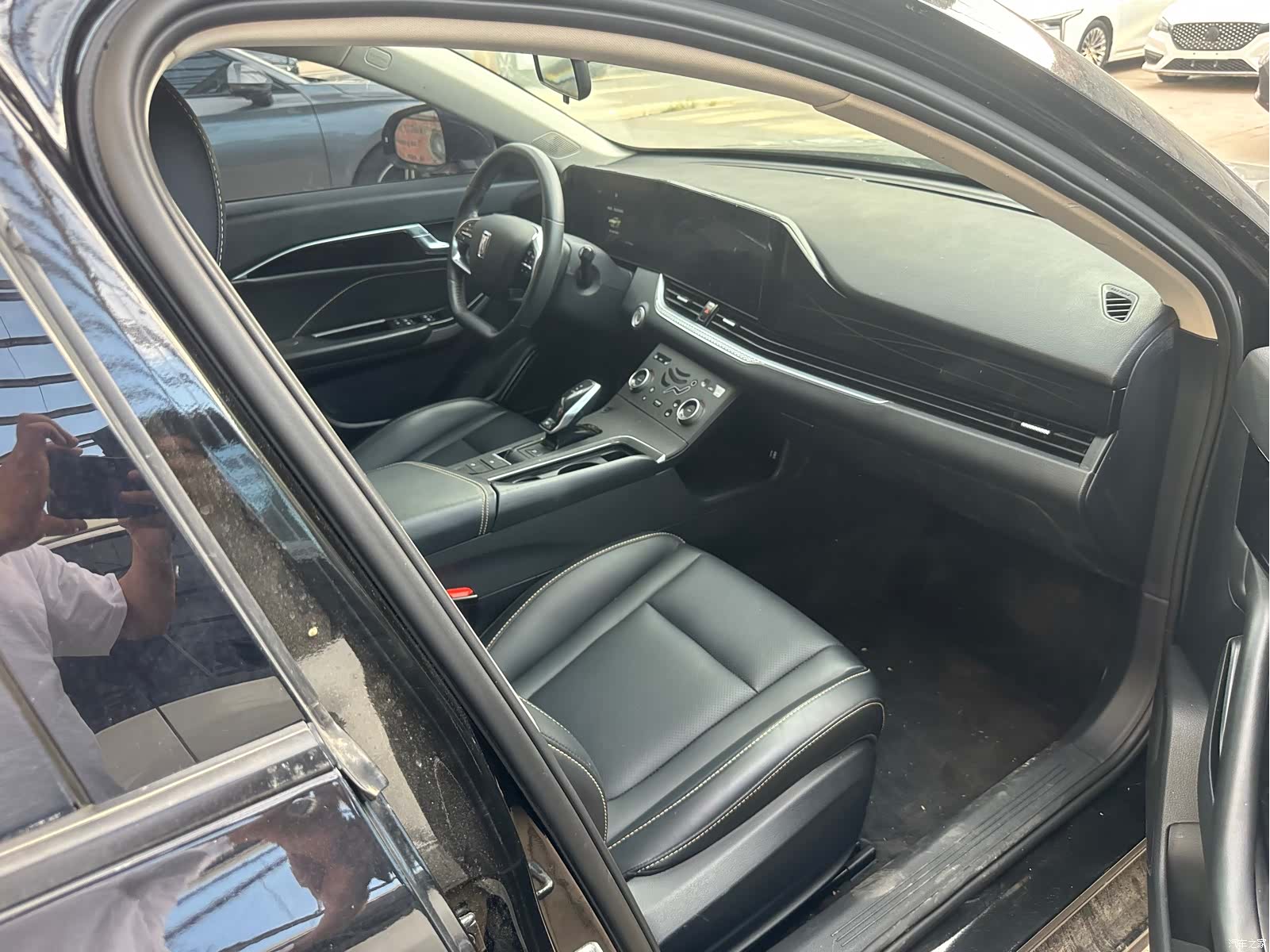 Bestune B70, 2021 8