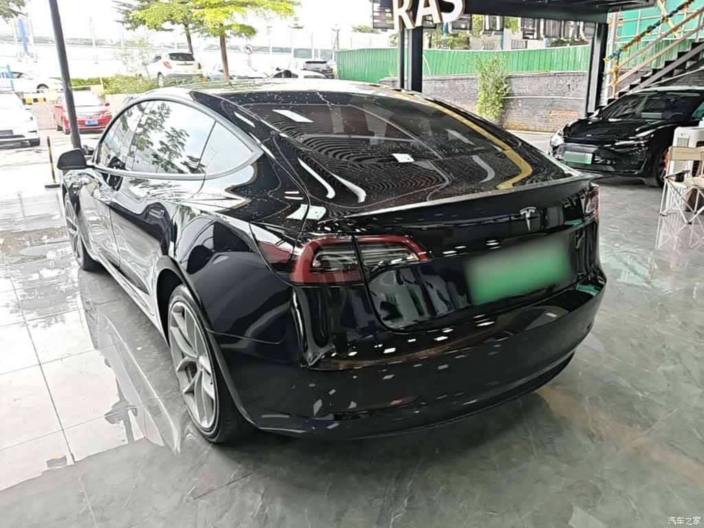 Tesla Model 3, 2022 все фото
