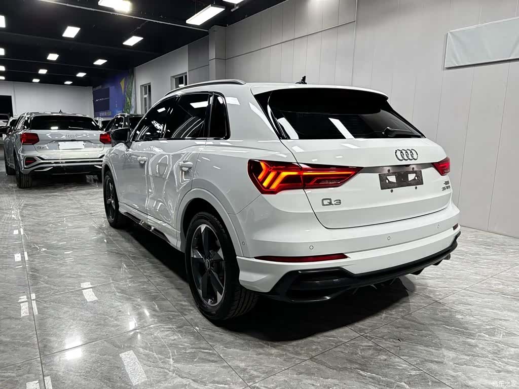 Audi Q3, 2022 4