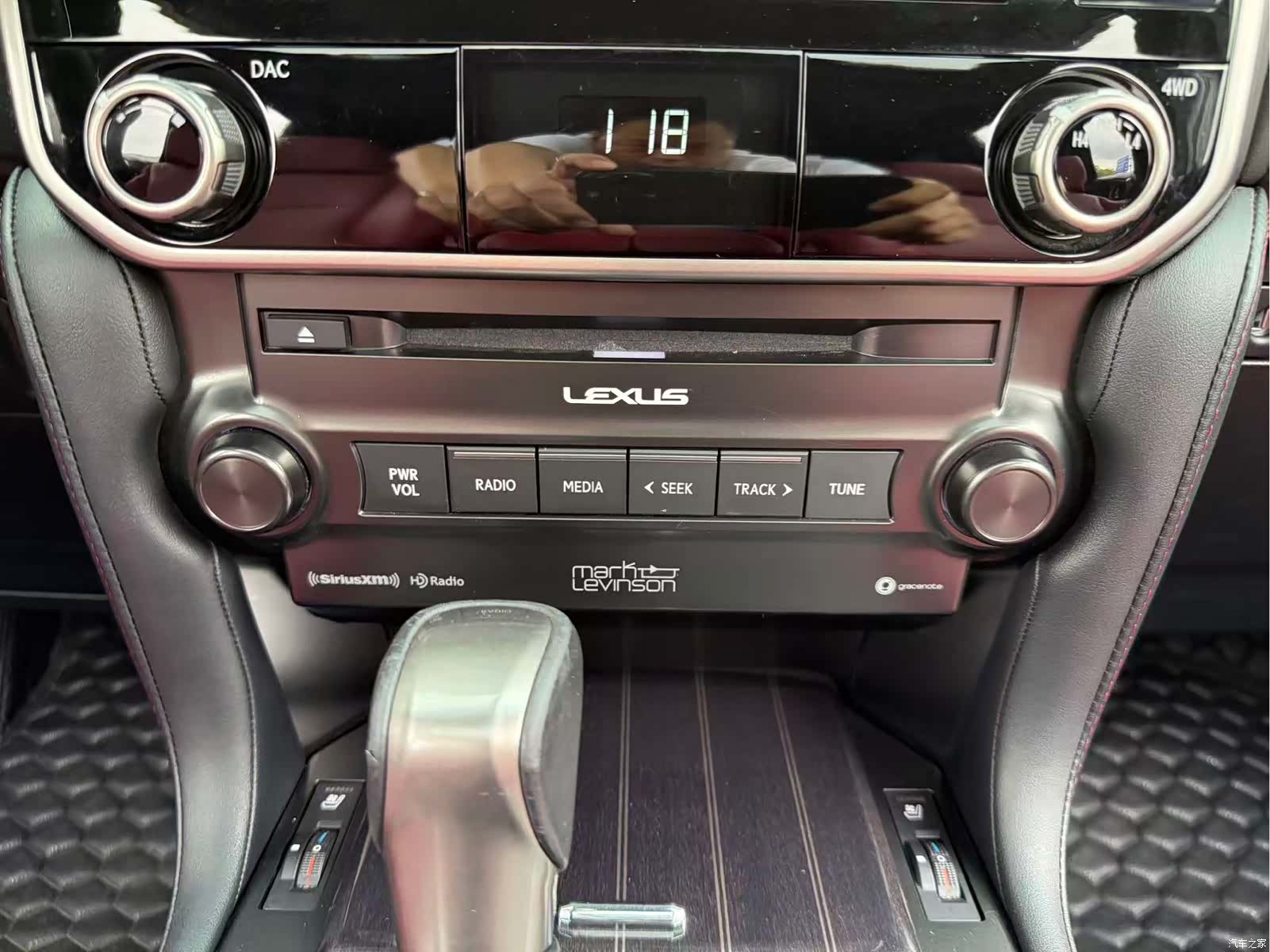 Lexus GX, 2022 13