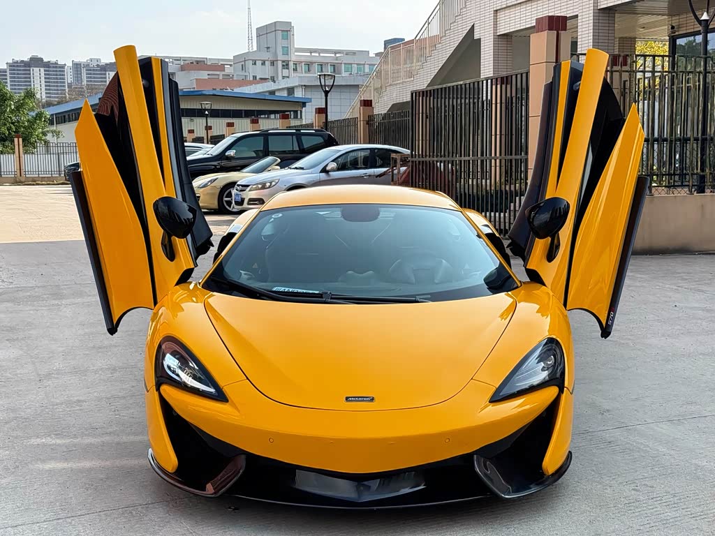 McLaren 570