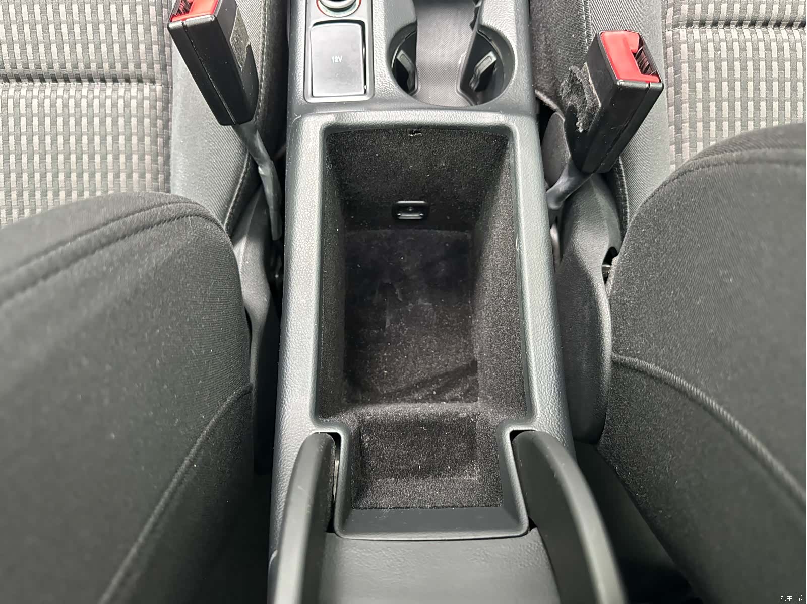 Audi Q3, 2015 23