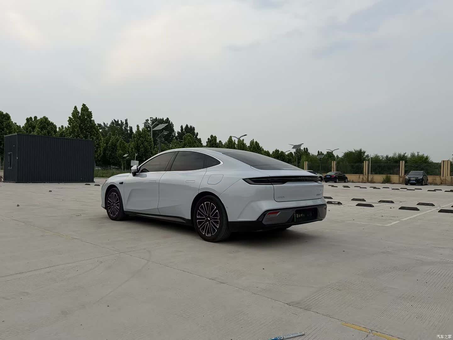 Geely 8, 2025 6