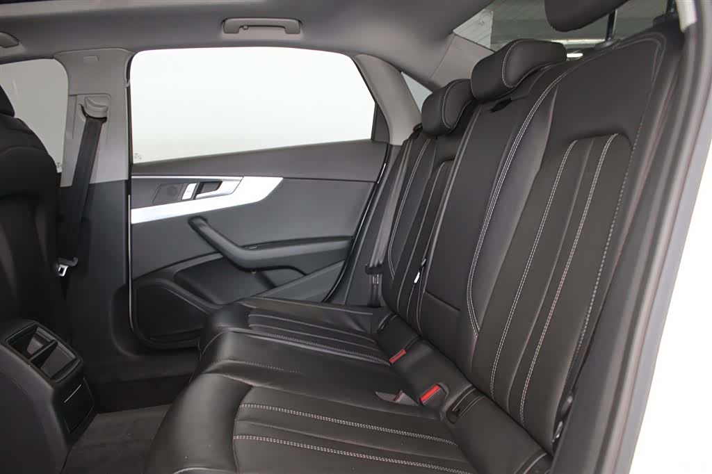 Audi A4L, 2024 8