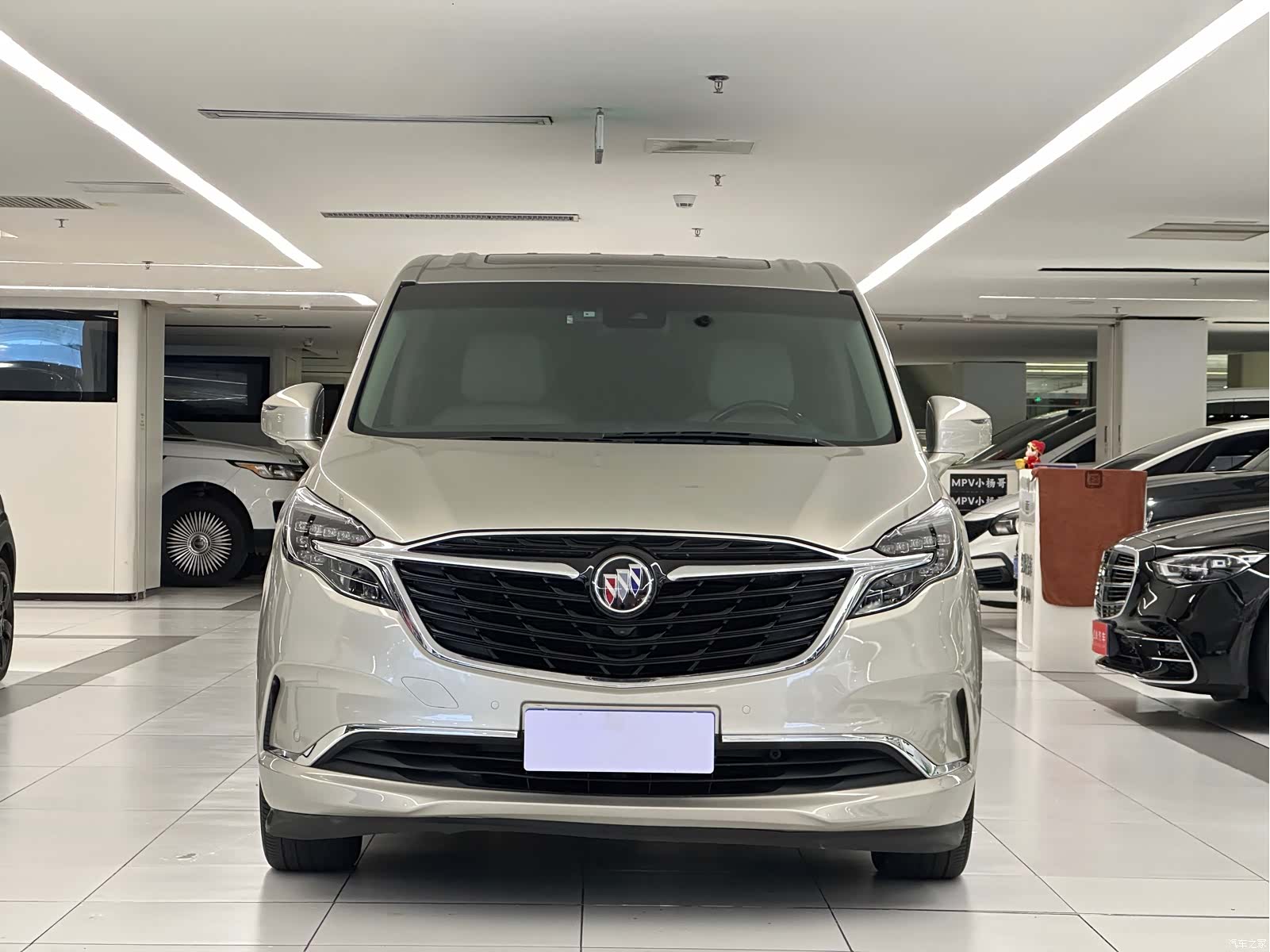 Buick GL8, 2022 2
