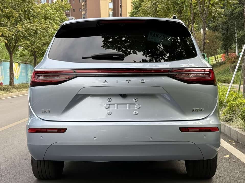 AITO Ask the world M7