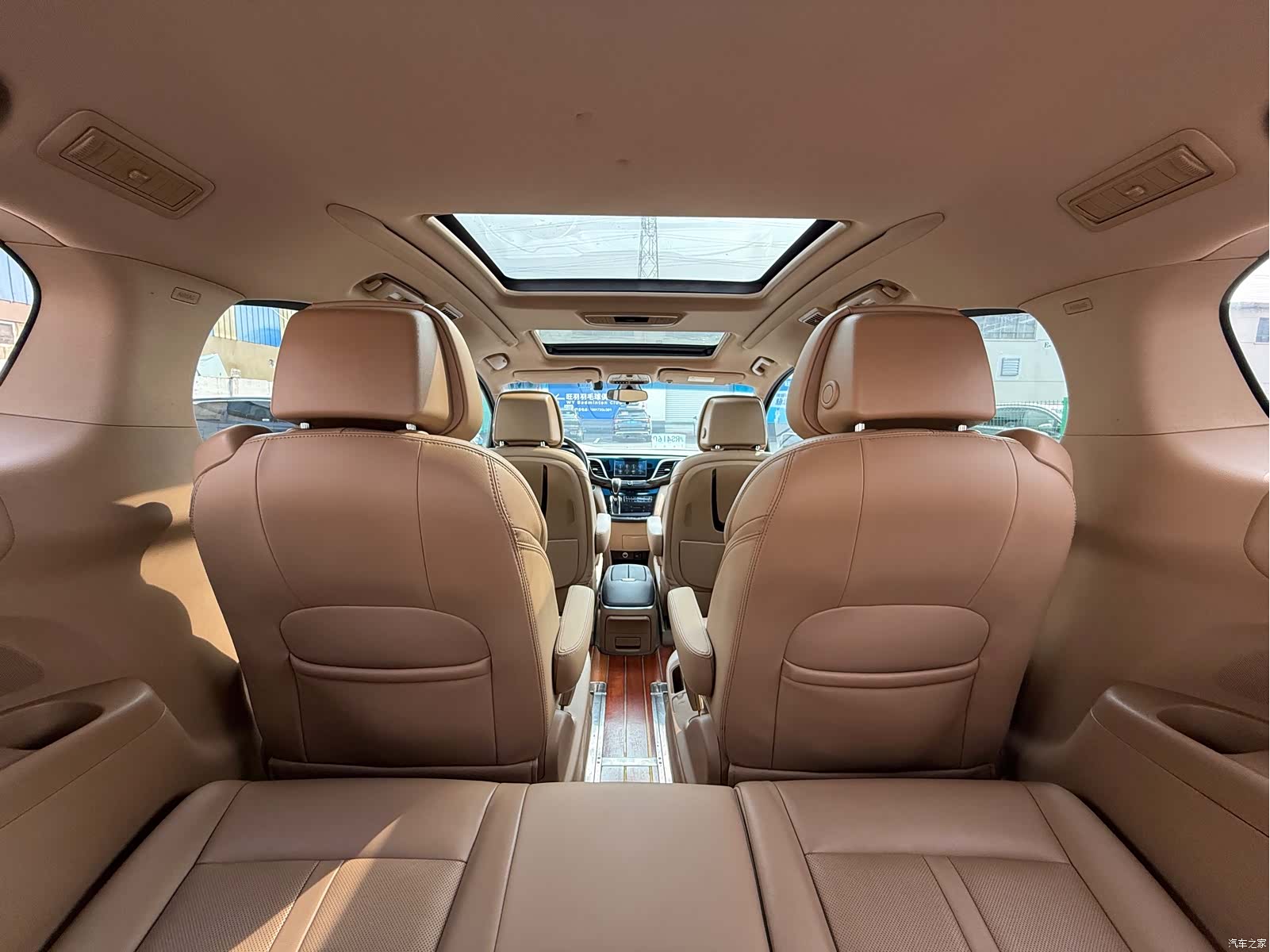 Buick GL8, 2018 25