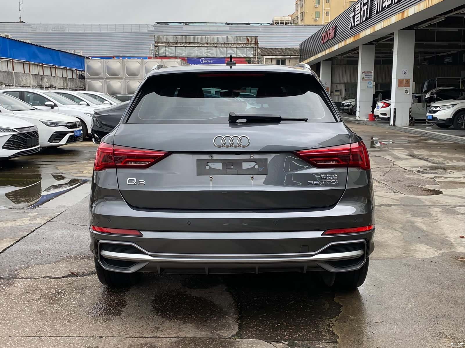 Audi Q3, 2022 все фото
