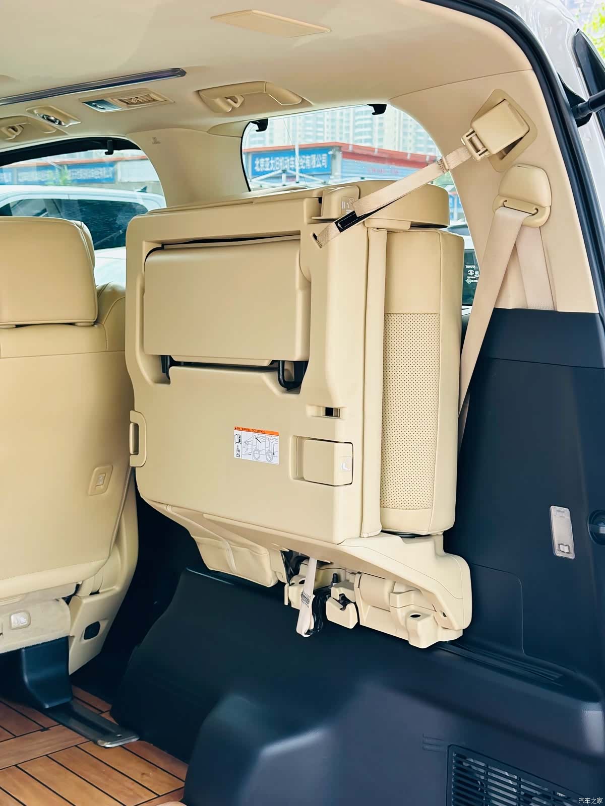 Toyota Alphard, 2018 30