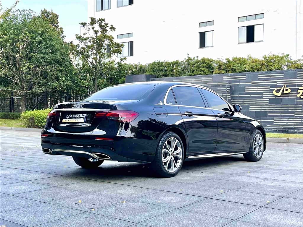 Mercedes-Benz E-Class, 2022 13