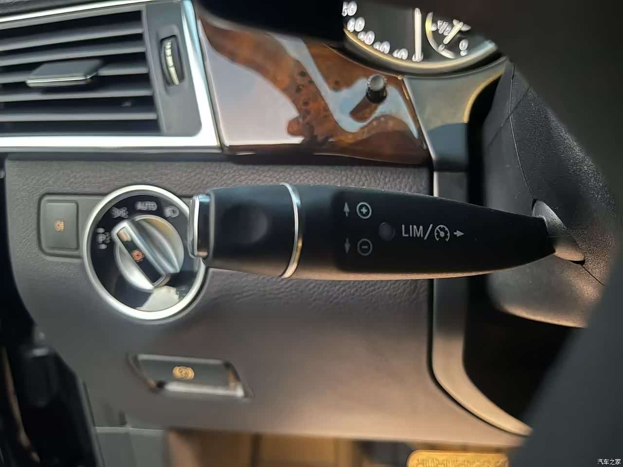 Mercedes-Benz M-Class, 2015 22