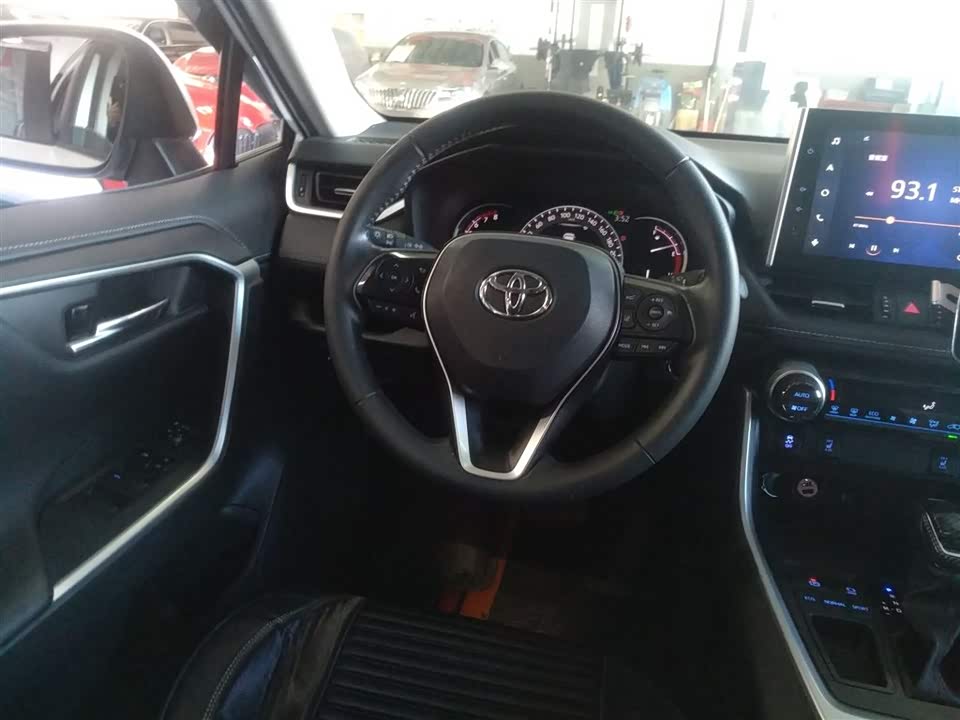 Toyota RAV4 Rongfang