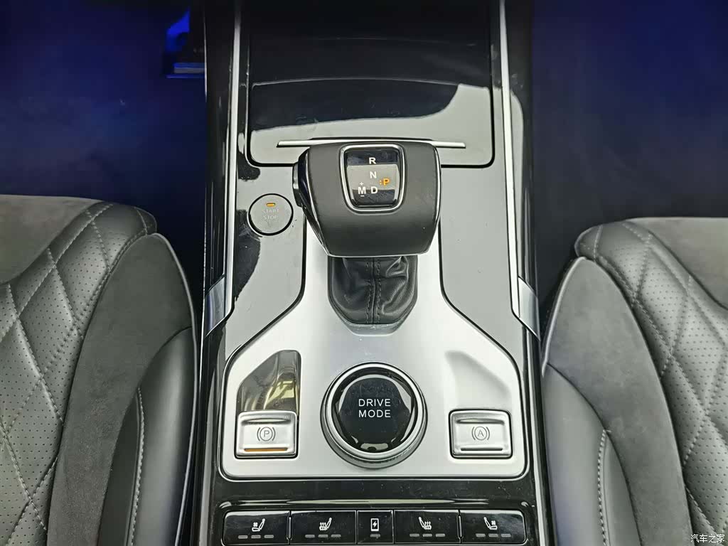 Hongqi HS5, 2019 13