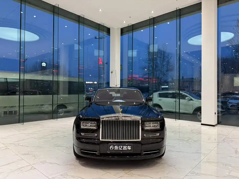 Rolls-Royce Phantom
