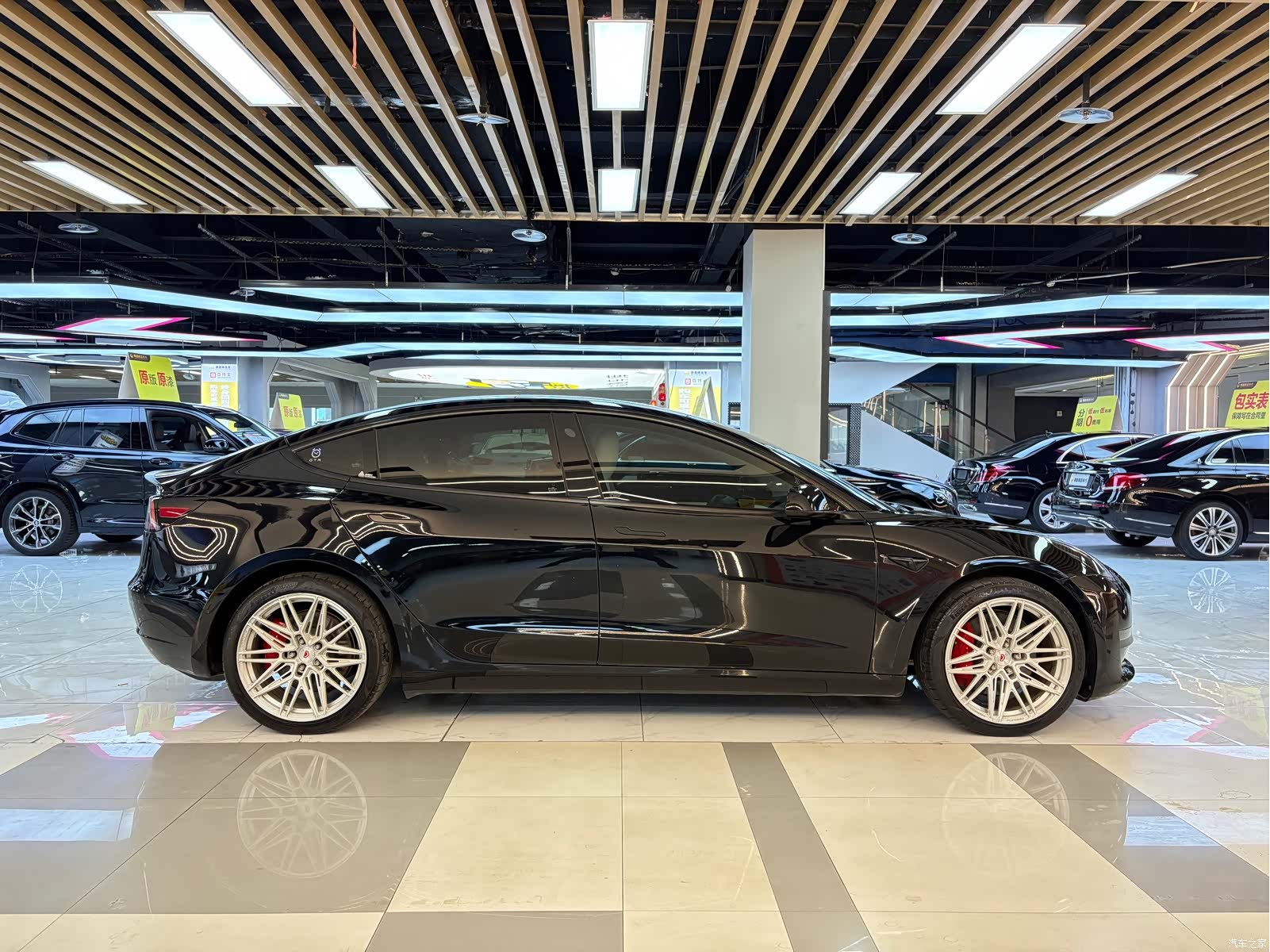 Tesla Model 3, 2022 6