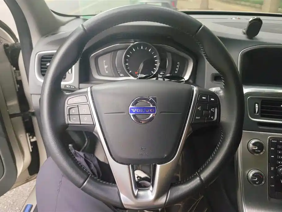 Volvo S60