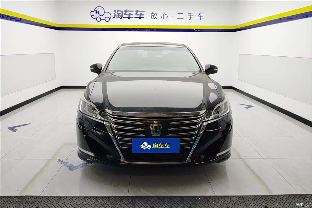 Toyota Crown, 2016 2