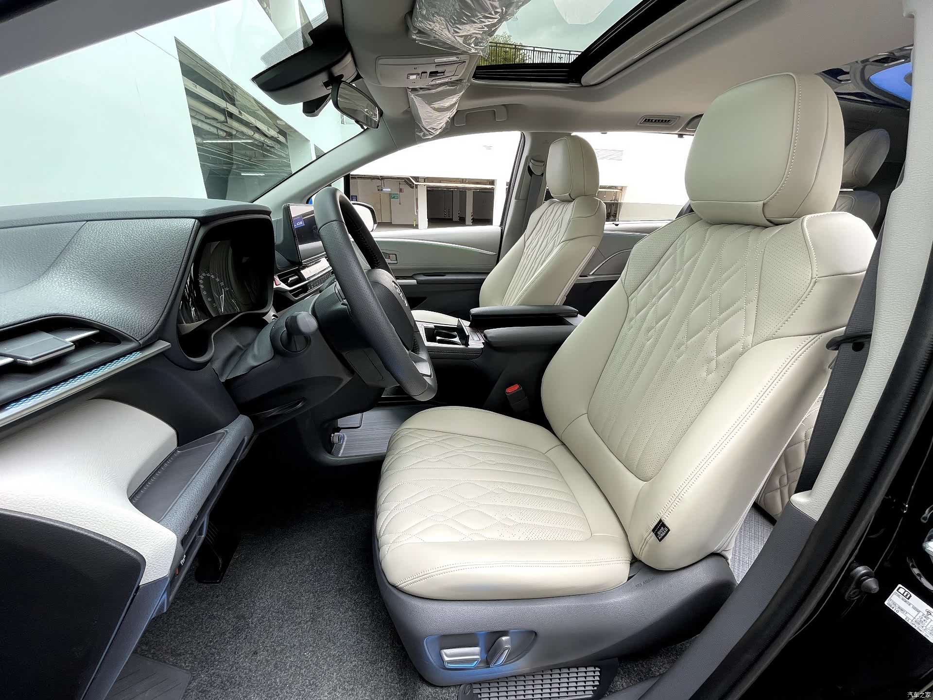 Toyota Sienna, 2026 24