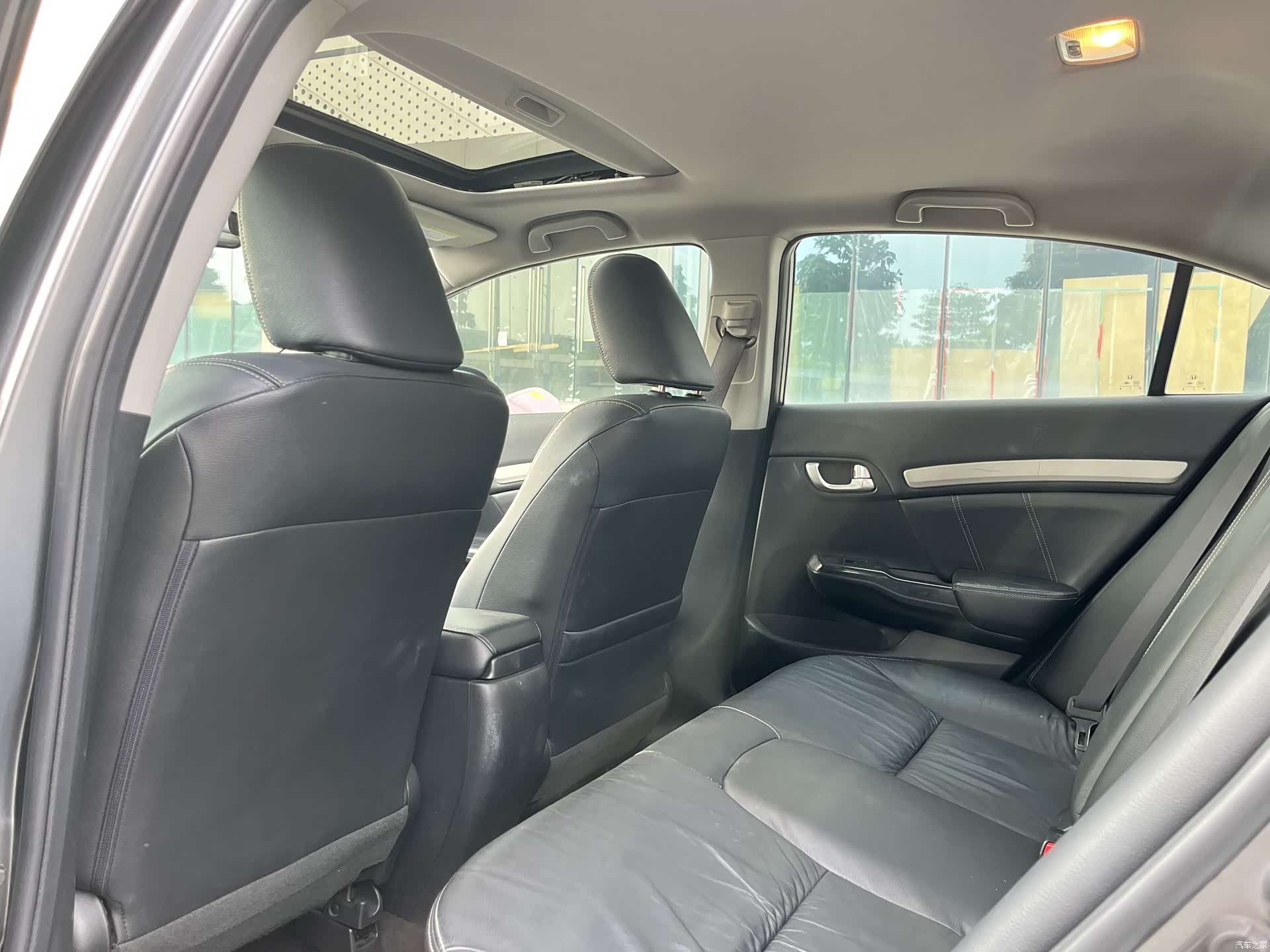 Honda Civic, 2012 16