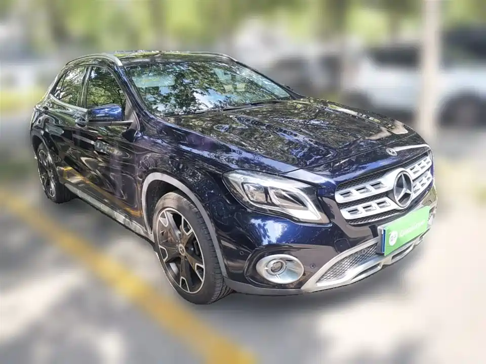 Mercedes-Benz GLA