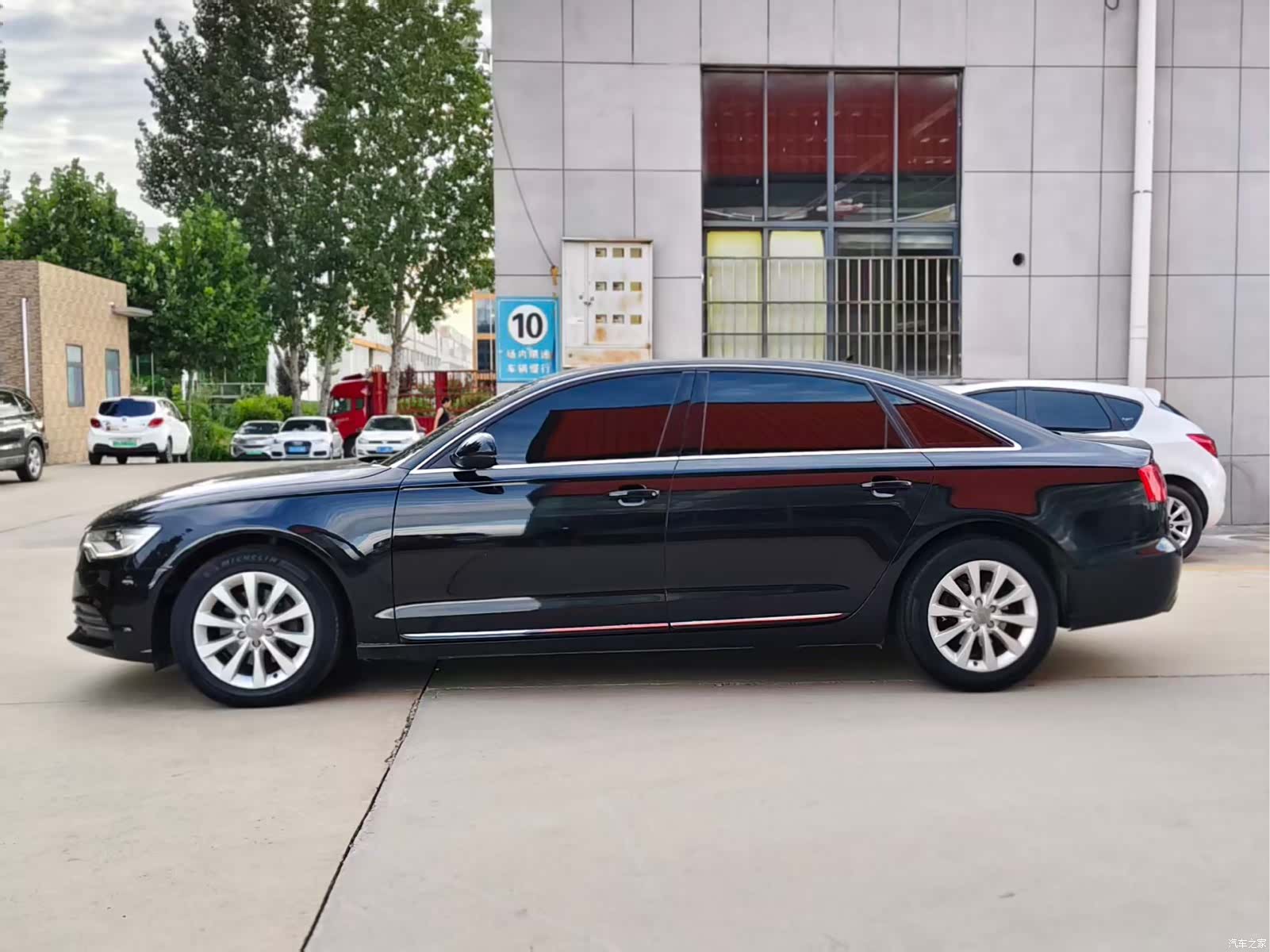 Audi A6L, 2014 7