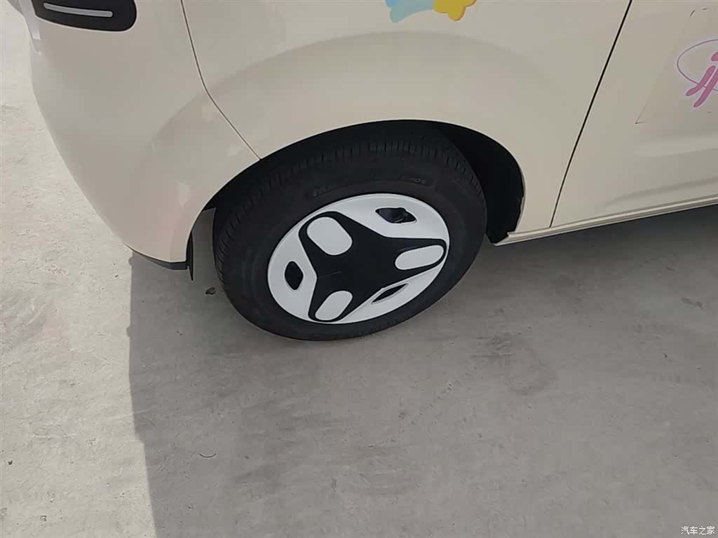 Geely Panda, 2025 23