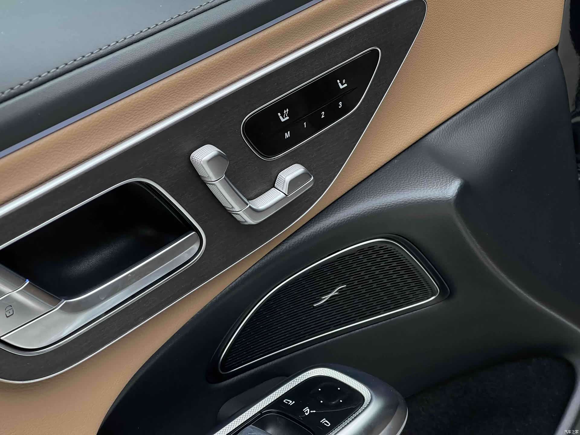 Mercedes-Benz E-Class, 2024 6