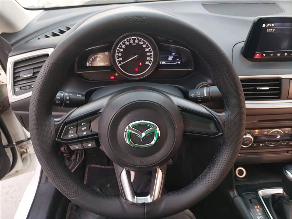 Mazda 3 Angkesaila