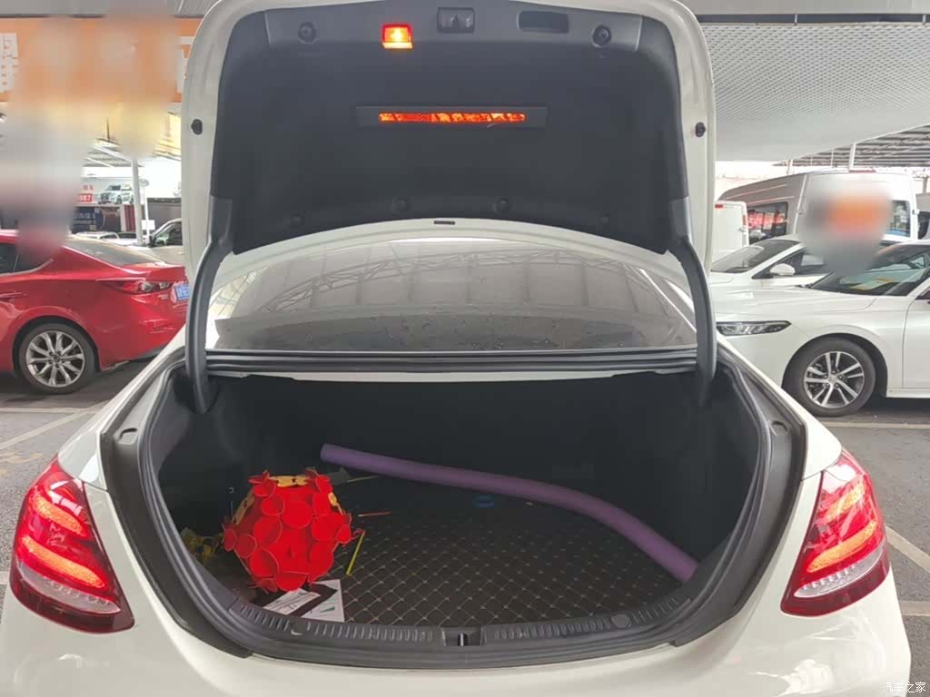 Mercedes-Benz E-Class, 2019 12