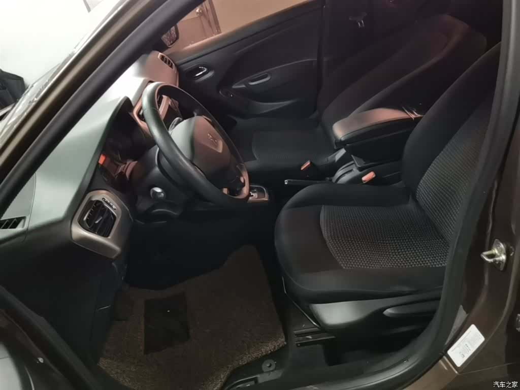 Peugeot 301, 2016 15