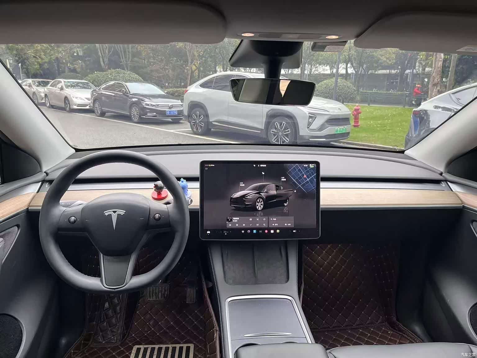Tesla Model Y, 2023 8