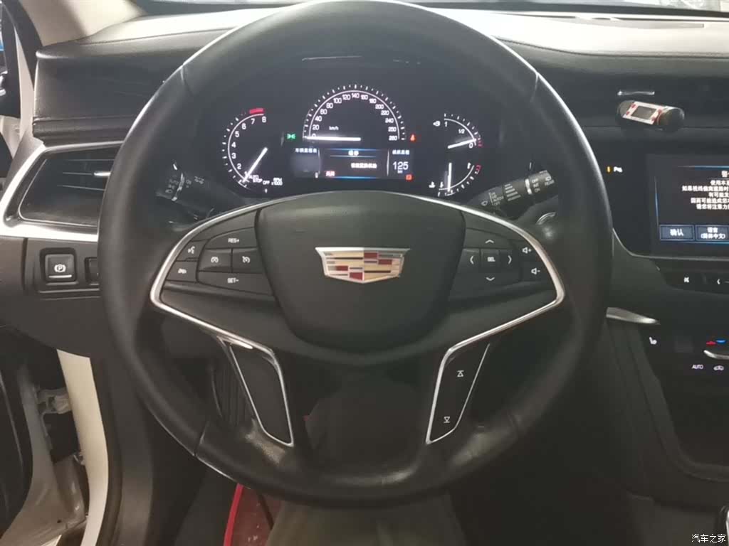 Cadillac XT5, 2017 11
