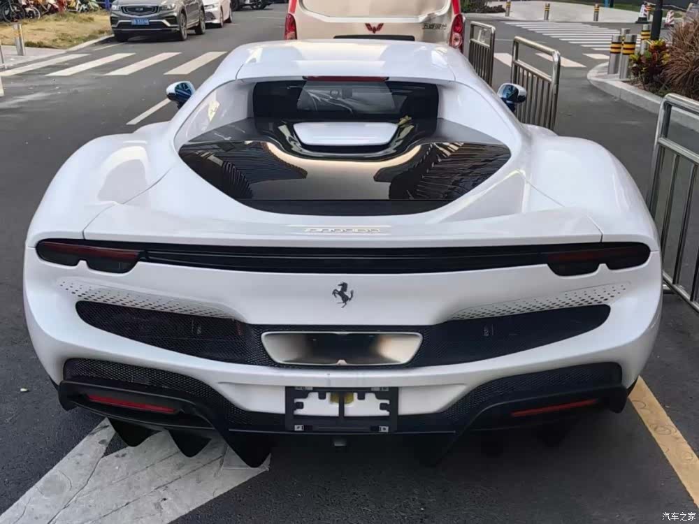 Ferrari 296, 2023 8