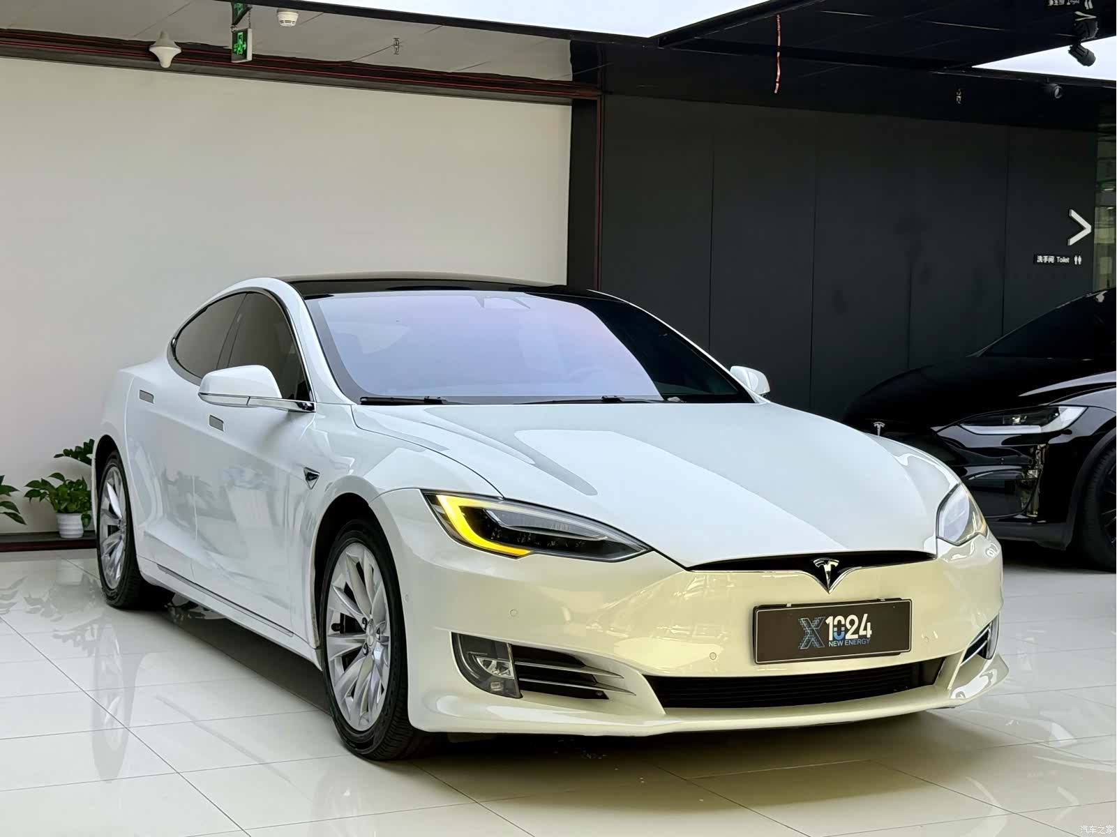 Tesla Model S, 2019 3