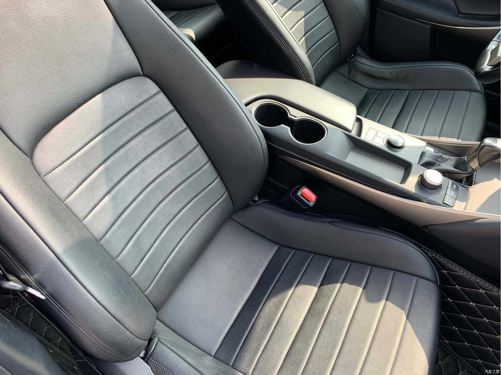 Lexus IS, 2018 13