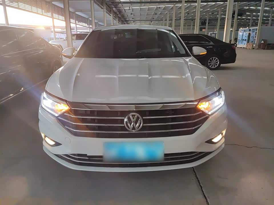 Volkswagen Sagitar