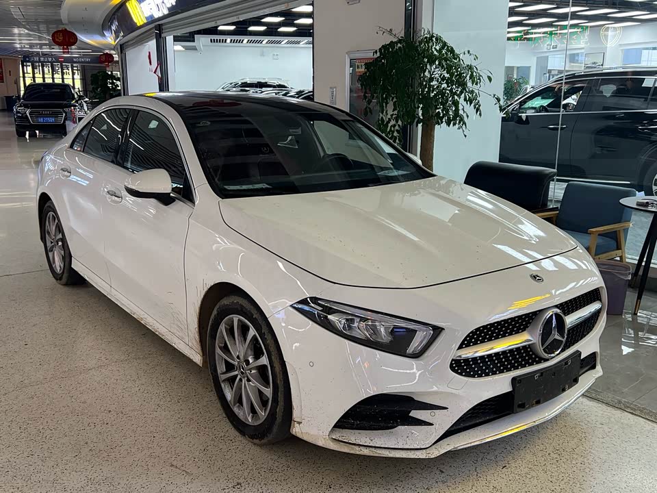 Mercedes-Benz Class A Mercedes-Benz Class A
