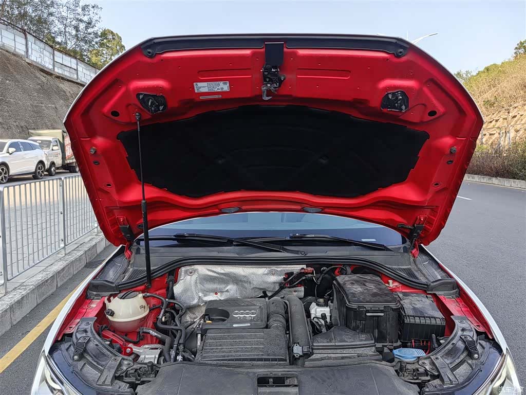 Audi Q3, 2019 10
