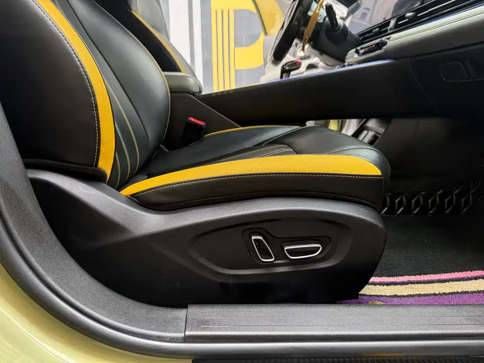 Trumpchi Shadow Leopard