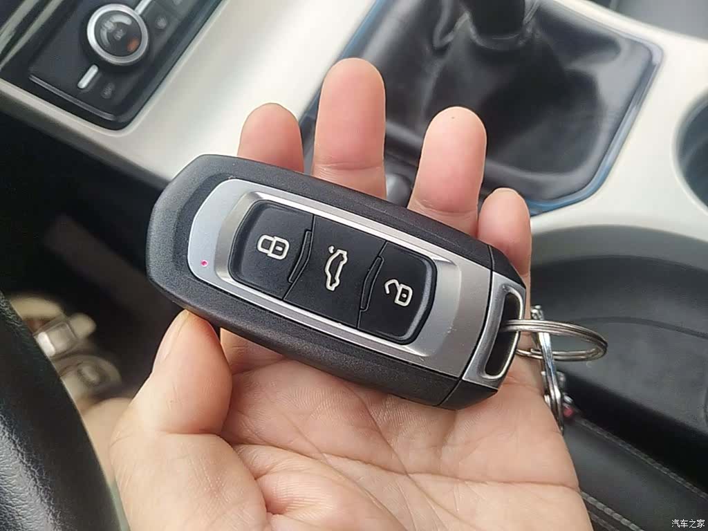 Geely Emgrand, 2017 9