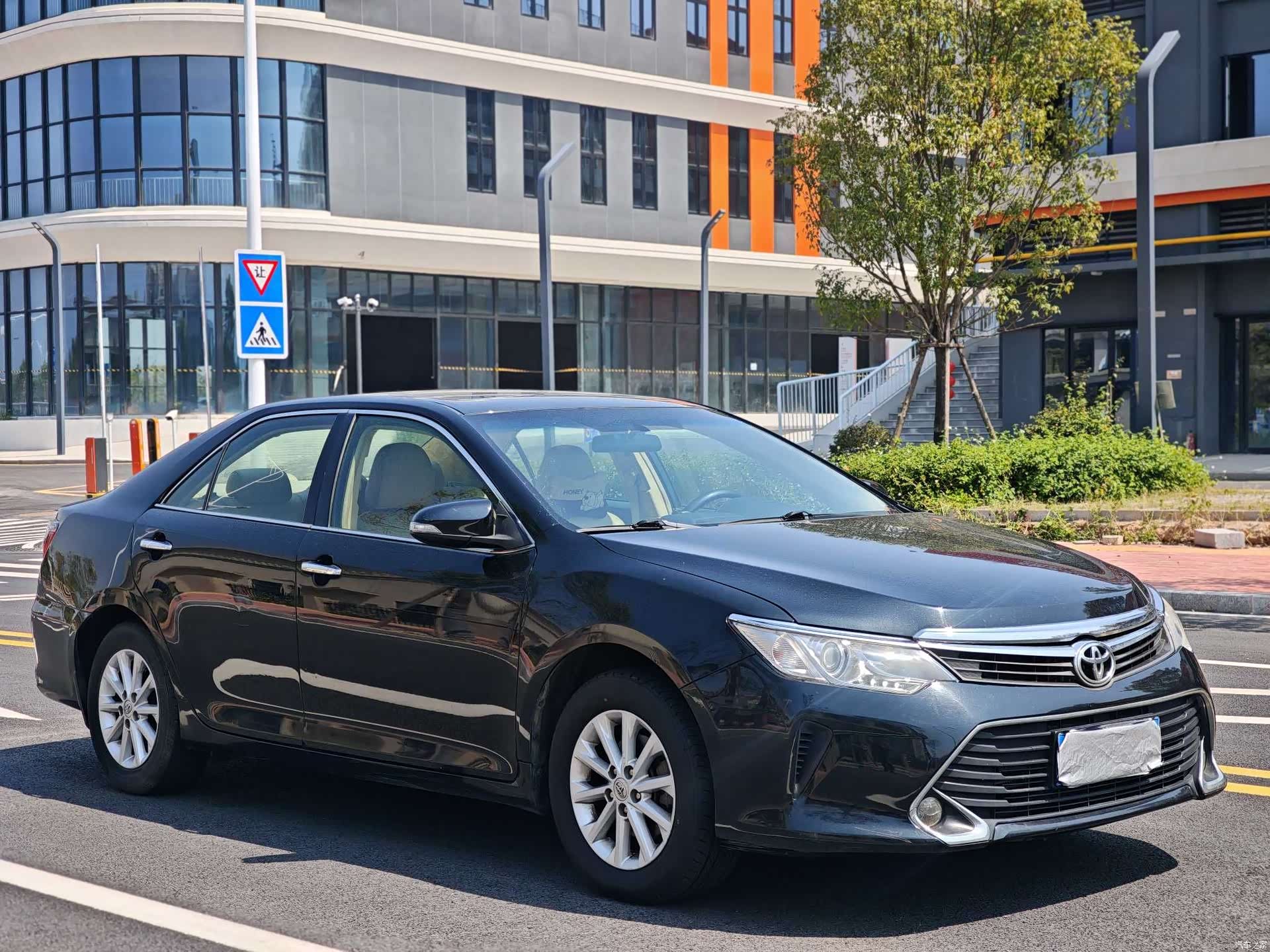 Toyota Camry, 2017 3